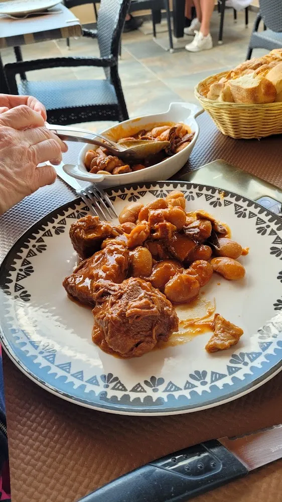 Sauté de Veau Haricots À la Mode Corse